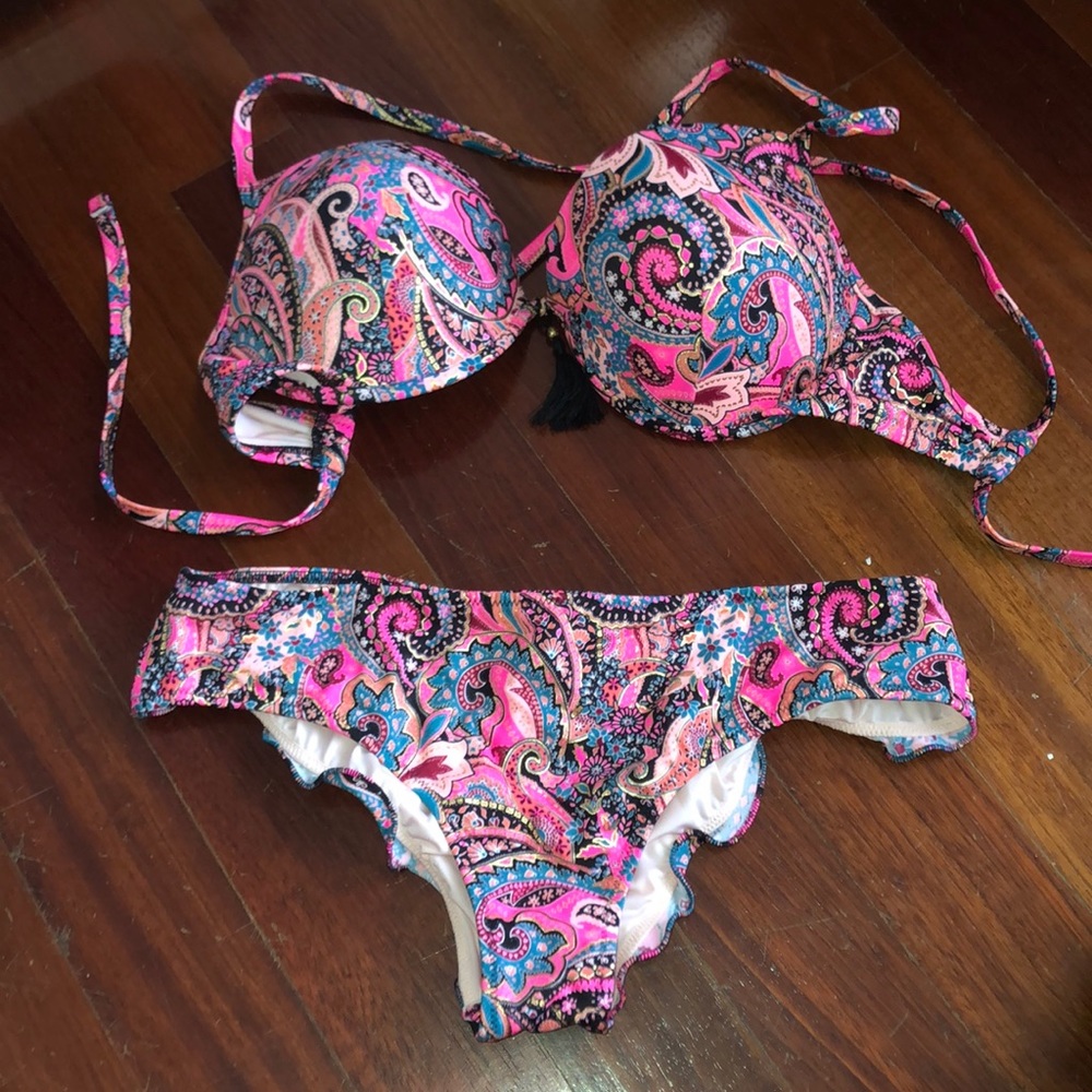 Bright bikini push up